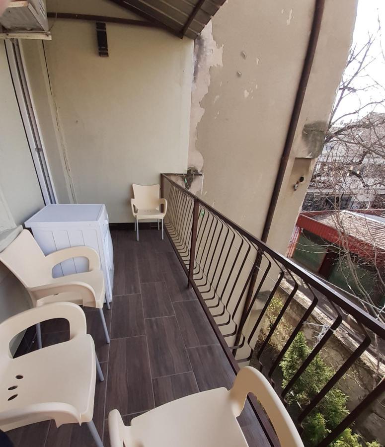 Downtown Apartment In Walk Zone With 3 Bedrooms And Garage Novi Sad Eksteriør billede