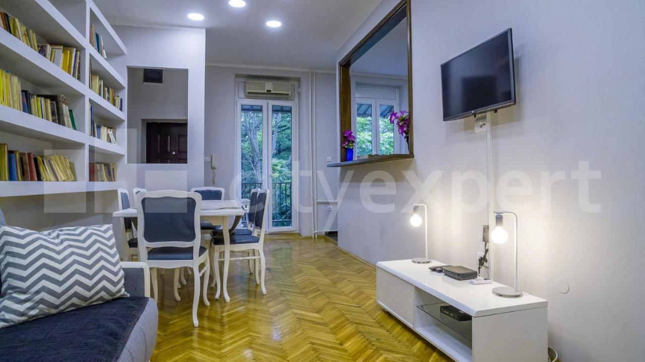 Downtown Apartment In Walk Zone With 3 Bedrooms And Garage Novi Sad Eksteriør billede