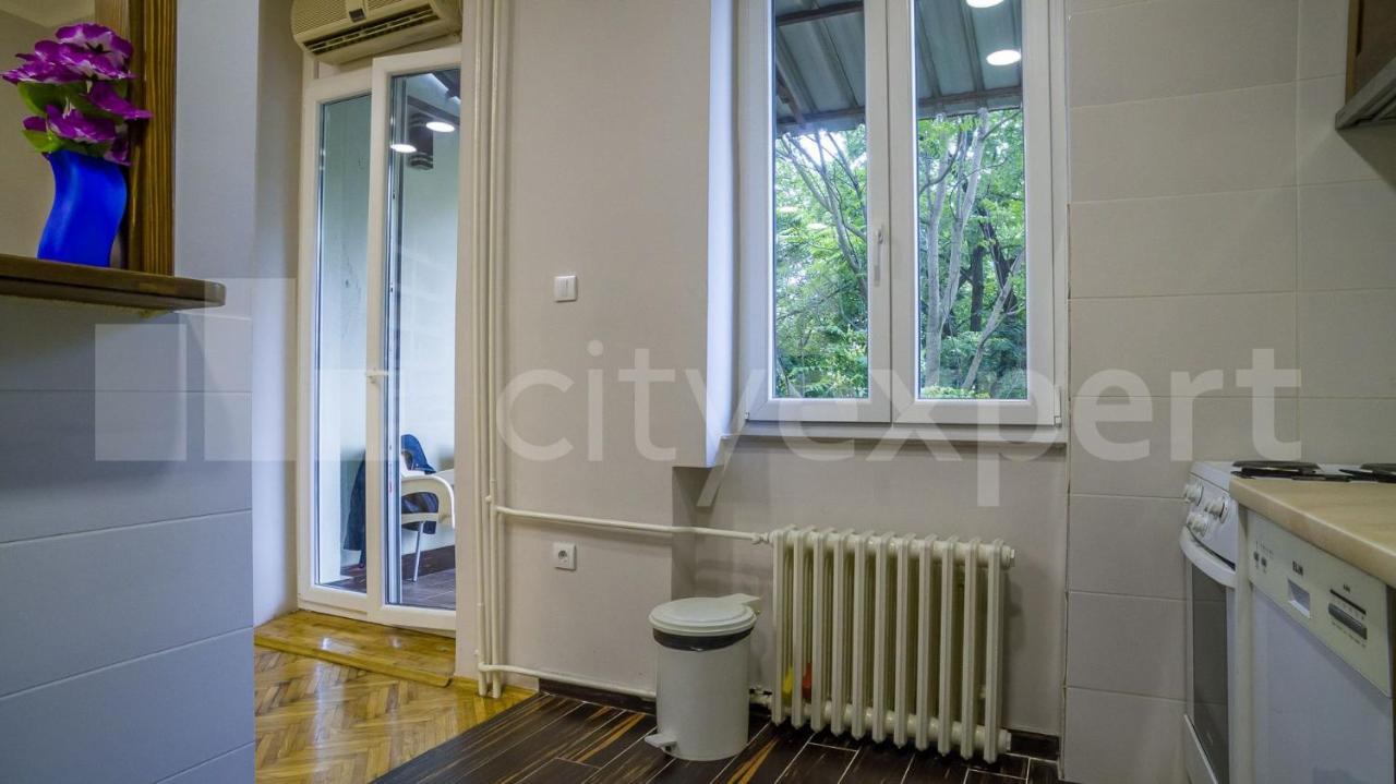 Downtown Apartment In Walk Zone With 3 Bedrooms And Garage Novi Sad Eksteriør billede